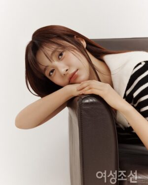 Lee Young-eun Instagram - .
여성조선 4월호 
@womanchosun 

Editer 전영미
Photo 백상철
Stylist 손유림 @u_limlim_ 
Hair 유미 @naby2999 (조이187)
Make up 주희 @kkkkkjoo (조이187)

#여성조선 #womanchosun