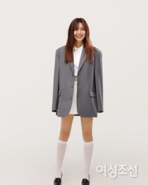 Lee Young-eun Instagram - .
여성조선 4월호 
@womanchosun 

Editer 전영미
Photo 백상철
Stylist 손유림 @u_limlim_ 
Hair 유미 @naby2999 (조이187)
Make up 주희 @kkkkkjoo (조이187)

#여성조선 #womanchosun
