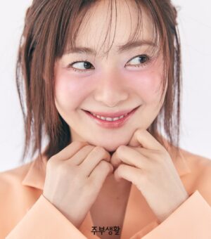 Lee Young-eun Instagram - .
주부생활 5월호
@styler_mag 
Hair @naby2999 
Make up @fromij2687 
Stylist @u_limlim_ 
  @__gyurikim__ 
.