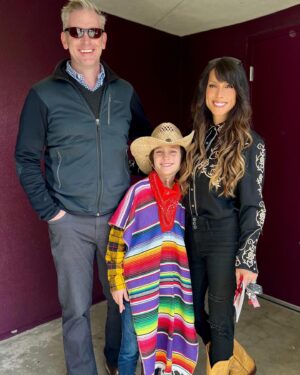 Leeann Tweeden Instagram - Proud Mama!!! Both Kane and Kaia had assemblies this past week at school. Kane’s 4th Grade performed the California Fiesta…where he was a rapping vaquero.

Kaia’s 2nd Grade performed the Wizard of Oz and Kaia was a dancing poppy. Both of them worked hard to memorize their lines and learn new songs. 

I love that our school really puts an emphasis on performing and public speaking along with a rigorous focus on academics. ♥️