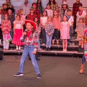 Leeann Tweeden Instagram - Proud Mama!!! Both Kane and Kaia had assemblies this past week at school. Kane’s 4th Grade performed the California Fiesta…where he was a rapping vaquero.

Kaia’s 2nd Grade performed the Wizard of Oz and Kaia was a dancing poppy. Both of them worked hard to memorize their lines and learn new songs. 

I love that our school really puts an emphasis on performing and public speaking along with a rigorous focus on academics. ♥️