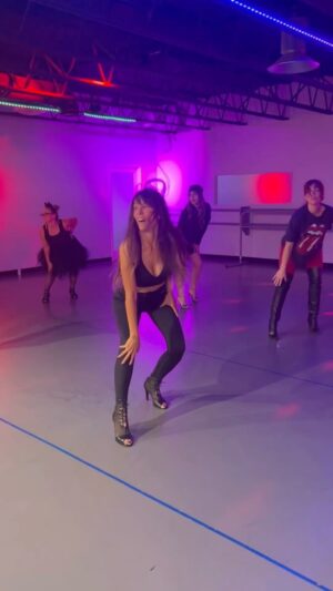 Leeann Tweeden Instagram - Ok. I know I posted a story yesterday with a different angle of this dance class with the absolute BADASS that is @heatherrelizabethh. Going in, I was feeling a little insecure about myself and my dancing abilities…but this class was a great space to feel confident and just be who you are…regardless if you’re a professional or a beginner like me. 

I danced when I was Kaia’s age but stopped. I have always wanted to dance as an adult. I watch this video and see lots of room for improvement and figuring out how to move my body better…but I feel like I can continue to figure it out and be the best version of me I can be. (Bad knees and all from playing sports!)

There is something to be said for putting yourself out of your comfort zone and finding the confidence it takes to pull this off. And let me tell you…dancing in heels is no joke! But it definitely puts you in the mood and helps give you the attitude to pull it off!

Funny, when I was modeling, even if you weren’t doing a full length shot, we always put on the heels to get into character. You just feel different and hold your body differently when you’ve got the full gear on. 

I had a great time learning from Heather…listening to her lifting us up and giving us space to be sexy and confident. THANK YOU HEATHER!! ♥️ 👯‍♀️ And all with a group of a women I had never met before but hope to dance with again soon! 💃🏻✨