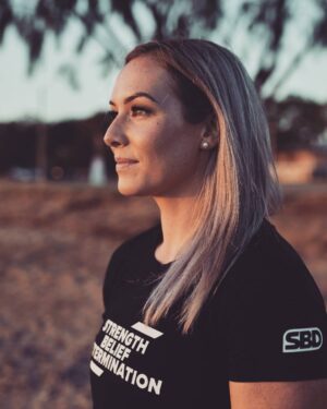 Leigh Holland-Keen Instagram - .
.
STRENGTH.
.
.
BELIEF
.
.
DETERMINATION 
.
.
Three words that have carried me to where I am today. 
@citystrength
@sbdapparel 
@teampowerelite
@strongwomen.webseries
.
.
#strongwoman #rebuildbyleigh #insta #instr #strength #belief #determination #strongman #womanwholift #strongbodystrongmind #citystrength #powerelite #sbd #strongwomanseries #abciview #documentary