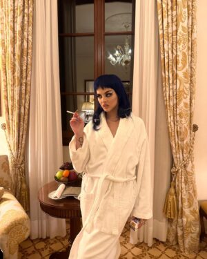 Leïti Sène Instagram - we can praise Jah in the moonlight 🥰✨
thank u @nicolaimarciano @guessusa !!!