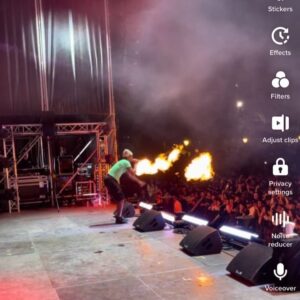 Leïti Sène Instagram - Audhu billahi minashaitanir rajeem☝🏿🤍
Que la luz te sonria y te canten los duendeeees…"5:05 pm" con @trueno sale este jueves, APOCALIPSIS pt1 sale el 21, el € en paridad con $, tictac…