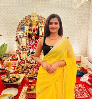 Lekha Chatterjee Instagram - শীলবাটির জগদ্ধাত্রী পুজো..❤️❤️