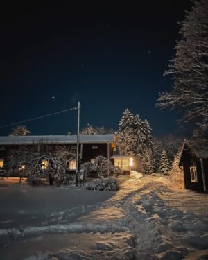 Lenita Susi Instagram - Tänä vuonna toivotin uuden vuoden erittäin tervetulleeksi, sillä nyt on kaikkea jännittävää luvassa 😍