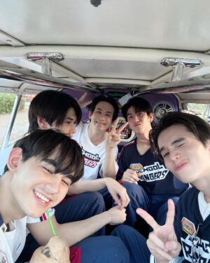Leo Saussay Instagram - School rangers in Ayutthaya 📸