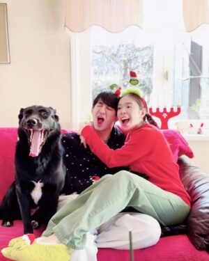 Leo Saussay Instagram - Happy moments with my two girls 💕