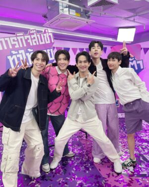 Leo Saussay Instagram - นักร้อง น้องรัก 💜