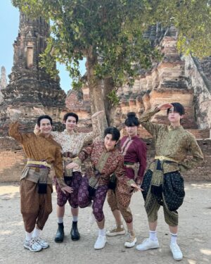 Leo Saussay Instagram - School rangers in Ayutthaya 📸