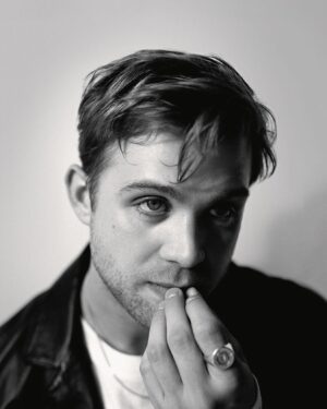 Leo Woodall Instagram - Coming in hot: @LeoWoodall is TV’s next leading man. The actor caused a social media frenzy a year ago as the unruly Jack in the second season of #TheWhiteLotus. “That was fun,” he says in the December 2023 issue of @BritishVogue. “Although [fans] were probably disappointed when they heard my real non-Essex accent.” Next up? A role in the TV adaptation of #OneDay – arriving on @NetflixUK next year. See the full story in the new issue, on newsstands now.

#LeoWoodall photographed by @BuzzWhiteStudio and styled by @Jessica_Gerardi, with hair by @RokuRoppongi, make-up by @LucyBurt1, nails by @TrishLomax and set design by @JoshStovell.