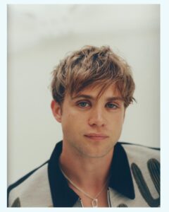 Actor Leo Woodall HD Instagram Photos and Wallpapers February 2023