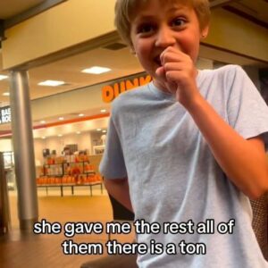 Leon Logothetis Instagram - Are donuts the ultimate kindness? 🍩😍❤️

What's your favorite KIND of donut? 

Reposted from tanksgoodnews

#kindness #thekindnessdiaries #leonlogothetis #bekind #gobekind #randomactofkindness #spreadkindness #kindnessmatters #choosekindness #channelkindness #kindnessrocks #youmatter #kindnessdiaries #randomactsofkindness #alwaysbekind #rak #kindnessisstrength #empathymatters #attitudeofgratitude #kindnesssuperhero #donuts