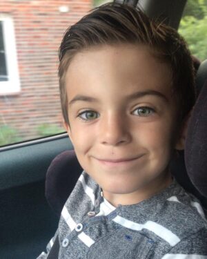 Leon Machère Instagram - WoW! Könnte Selim nicht glatt das Gesicht für Kinderschokolade werden ?????????????? Einfach der schönste 😍🤩