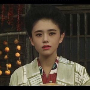 Léona Hirota Instagram - 自分が演じた好きな役
来年40年になるけど
そんなにあるわけではない…
1枚目は阪本順治監督の映画『王手』日本海のストリッパー照美(てれび)
2枚目は若松孝二監督の『エンドレスワルツ』鈴木いずみ
3枚目は鈴木清順監督の『夢二』
お葉
斉藤耕一監督の『薔薇ホテル』みちよも好きだったけど写真持ってない😂
バラエティドラマだけど桑原茂一さんが作る私やCMの黒田さんや山内さんに作られるキャラクターが好きだった
この先も出会いたいですね😅
新しい広田レオナが演じるキャラクターに
#引退したわけじゃないのよ😅
#ワンポイントも嫌いじゃない
#そろそろおばあちゃんの役やりたい😅
#明るい未来のための終活
しかしまだ肺の調子が悪いので😭最近3本お話しをお断りしてしまって申し訳ない🙏もうちょっとお待ちください😂🙇‍♂️