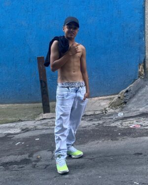 Leonardo Oliveira Instagram - Cadê a tropa do menino 👑 😈

#leonardooliveira #meninocresceuviroumeninorei🤴🏻🦁 
#compartilhe