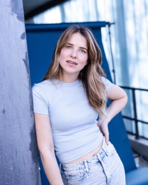 Leonie Brill Instagram - life lately aka. april showers
pic by @leamahlerphotography 
________________________
#portrait #actress #dump #april #new #pics #acting #life #lately