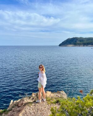 Leonie Brill Instagram - sea-riously 🩵
________________________
#vacation #touri #costabrava #spain #inlove #vacay #vibes #sea #icanseethesea #inlove #urli #happyme #mood #summer #summerlove #ootd #summervibes