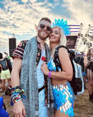 Lesa Wilson Instagram - weekend shenanigans 🪩💃
@imaginemusicfestival 
*
*
*
*
*
#weekend #imaginemusicfestival #friends #fun