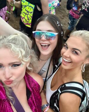 Lesa Wilson Instagram - weekend shenanigans 🪩💃
@imaginemusicfestival 
*
*
*
*
*
#weekend #imaginemusicfestival #friends #fun