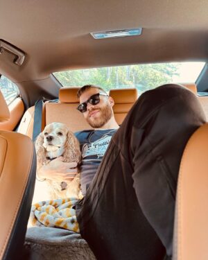Lesa Wilson Instagram - dear august… you’ve been fun, but we are ready for sweater weather. 😎
*
*
*
*
*
#august #recap #timeforfall