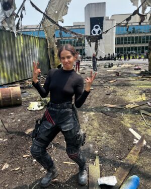 Lesley-Ann Brandt Instagram - And in the end, it was love that won. It is love that ALWAYS wins. Thank you for welcoming me into this crazy world. Pearl Thorne out. ✌🏾☠️💋