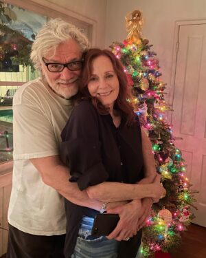 Lesley Ann Warren Instagram - Just finished making our magical tree with the love of my life! Not bad for a Wednesday!