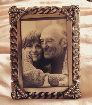 Lesley Ann Warren Instagram - To my beloved Daddy, Happy Heavenly Father’s Day. I miss you with my whole heart and I am so grateful for your unconditional love and support. You were always there supporting my dreams and trying to protect me from the craziness of life at times. I am so blessed to have had you as my Dad. You’re my heart…. Always.