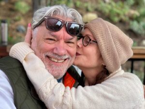Lesley Ann Warren Instagram - Happy Anniversary to us!!! 
I love you so much, the most romantic man in the whole world, my heart, my husband!!