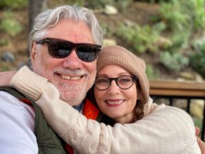 Lesley Ann Warren Instagram - Happy Anniversary to us!!! 
I love you so much, the most romantic man in the whole world, my heart, my husband!!