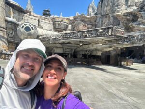 Lesli Margherita Instagram - How it started ➡️ How it’s going
Happy 16th (!!!!) wedding anniversary @darthstafford - The Child (pooch) and I love you! ❤️
(yes we took our engagement pics at LucasFilm doesn’t everyone)
