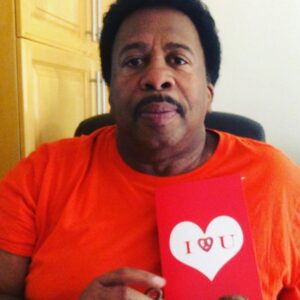 Leslie David Baker Instagram - Be sure to try my 🥨🥨🥨🥨🥨🥨🥨 and get you or your loved ones a #valentines card signed by yours truly! LeslieDBaker.com 🥨🥨🥨🥨🥨🥨🥨 #valentinesday #pretzelday