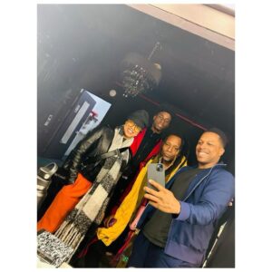 Leslie Odom Jr. Instagram - Week 22

Finals week 😮‍💨🙏🏾