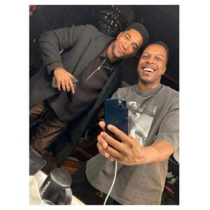 Leslie Odom Jr. Instagram - Week 17 

🖐🏾 weeks left. 

Wow. Letting go won’t be easy. It has been so wonderful.