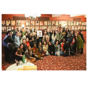 Leslie Odom Jr. Instagram - A new portrait went up on the wall at @sardisnyc last week 

Friends and loved ones showed up and said such wonderful and wonderfully embarrassing things. 

It was almost too much for me to take in. Almost. 🫶🏾🥹