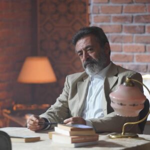 Levent Ülgen Instagram - “BABA” dizisi 20 Eylül Salı akşamı @showtv ‘de. @ayyapim @selinkokmanagement