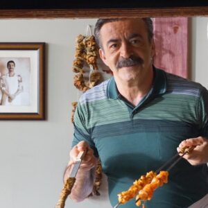 Levent Ülgen Instagram - Gençliğim Eyvah! Yakında...