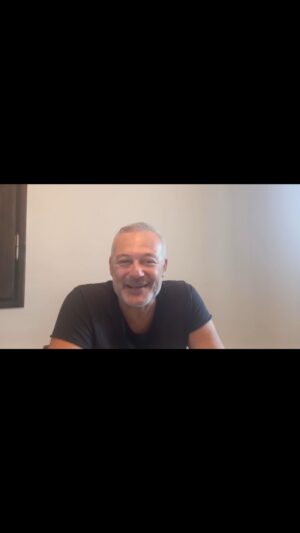 Levent Üzümcü Instagram - #şehirtiyatroları olarak bekliyoruz.