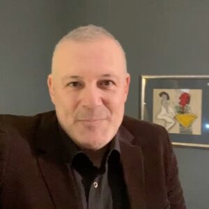 Levent Üzümcü Instagram - 27 Mart Dünya Tiyatro Günü kutlu olsun.