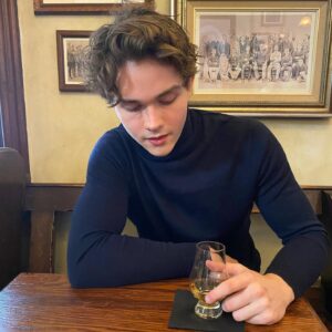 Levi Miller Instagram - Nineteen 🎂