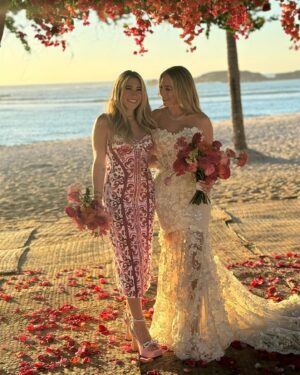 Lexi Kaplan Instagram - That’s a wrap! Such an unforgettable weekend celebrating @alliekaplan and @jdrutstein love you both so much! @jeffgiudice ❤️🌸🌺🌷#alliequeenrutstein