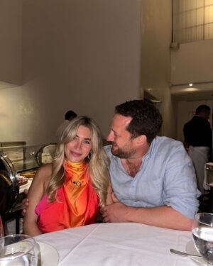 Lexi Kaplan Instagram - 30 and flirty ✨❤️‍🔥🥰