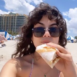 Lexie Shoaibi Instagram - Miami? No, Miam-us ❤️ (I plagiarized this caption from my own Ig story. Not ok!!)