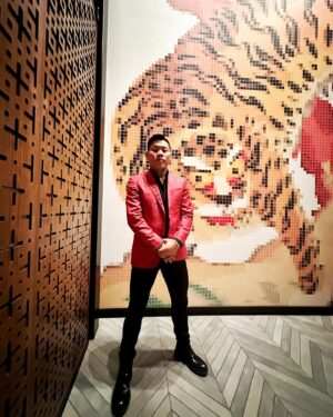 Li Jingliang Instagram - Suited up and saddled up🗡️ First fight in 2023 is coming soon, stay tuned! 👊