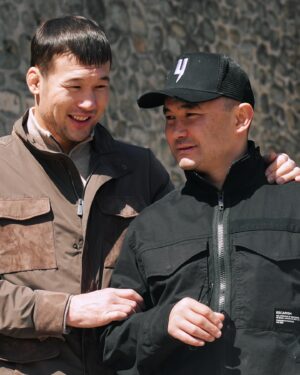 Li Jingliang Instagram - Қазақстан Қытай туризм жылымен 🇰🇿🇨🇳🤝.