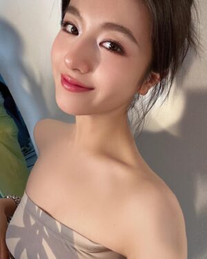 Li Landy Instagram - 🤎