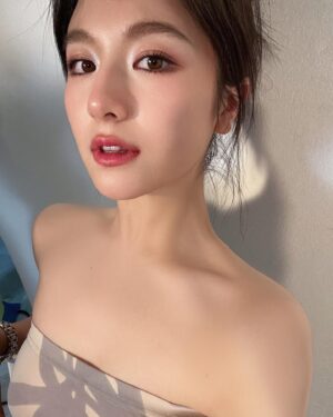 Li Landy Instagram - 🤎