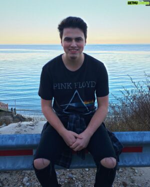 Liam Attridge Instagram - Pink Floyd Dark Side Of The Moon