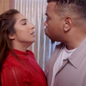 Liana Mendoza Instagram - Some of my fav moments from @heymrpostmanfilm watch this weekend with me on @amazon and lmk what your fav moments are! #comedy #lianamendoza #featurefilm #laughs @omargooding #celebs @waltastic #omargooding #walterfranks #newmovie #heymrpostmanthemovie